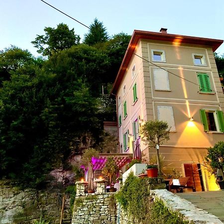 La Casa Sulla Collina Del Castello Vila Breno Exterior foto