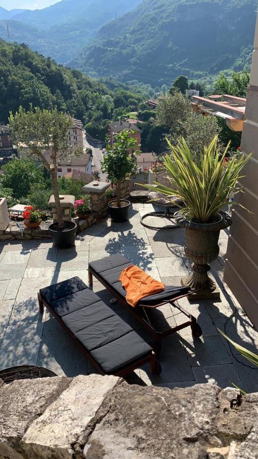 La Casa Sulla Collina Del Castello Vila Breno Exterior foto